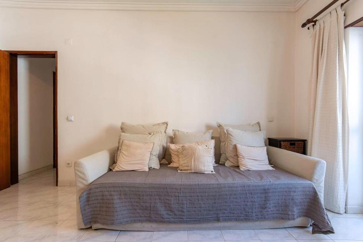 Cozy Peaceful Apartment In Almada By Innkeeper Exterior photo